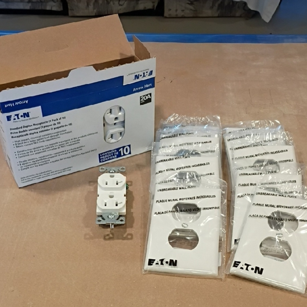 Eaton White Electrical Outlet and Wall Plate Set